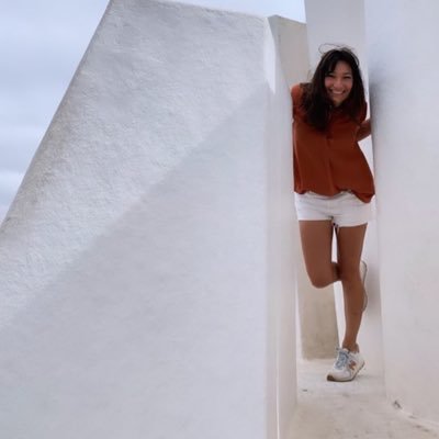 Ser mujer me ocupa mucho tiempo y espacio. Creo, salto, vuelo.