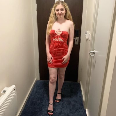 Chloe1996_'s profile picture. 25. London. Arsenal.