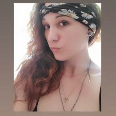 Silvermechanic's profile picture. real female mechanic:)❤💙people don't (talk) to the ones they (don't) like !u will Reap what u sow https://t.co/2wFHoBB9Y0
