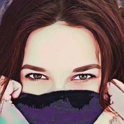 Ничего выдающегося.
Вроде сильная и почти независимая 💪🏻