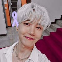 ɯɪɳʈerɓeɑr⁷;🤠(@rawrrtaegi) 's Twitter Profile Photo