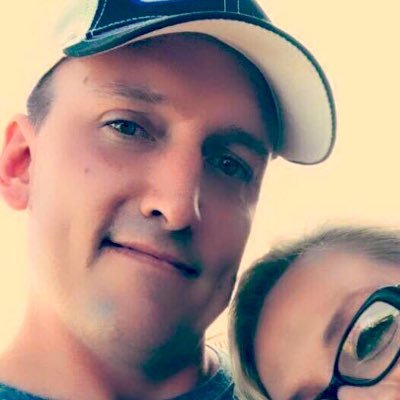 akaWishBone's profile picture. Overworked and Boring 🤨
