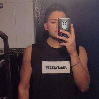 Nikolasmndoza's profile picture. 