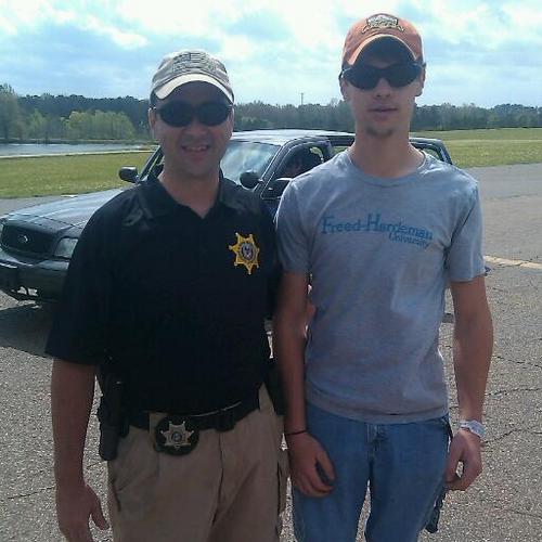 Dewormed's profile picture. 