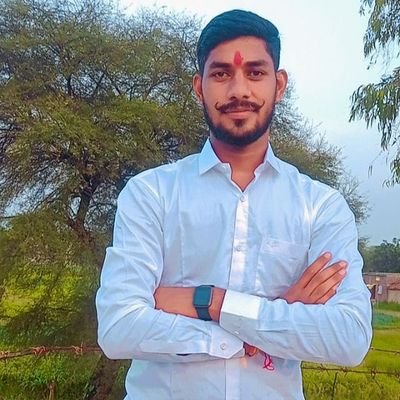 शीलम् परम् भूषणम्🎯🇮🇳🙏❤
राष्ट्र सर्वप्रथम
साहित्य और राजनीति मै गहरी रुचि
#social activist