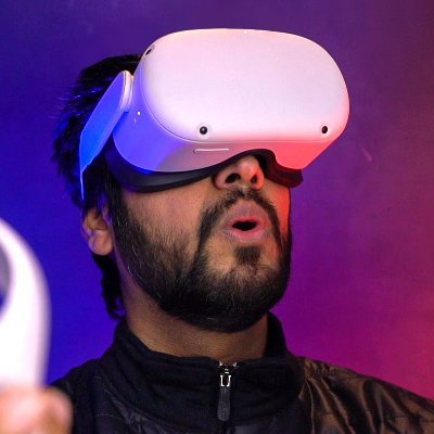 Youtuber (440K+ SUBS) AR/VR Enthusiast https://t.co/xzUfcO68YX
Art Director/Graphic Designer by Profession @bollyhungama
Love Video Games, I Review Everything TECH