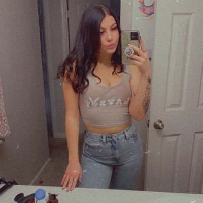 mikaylarenea's profile picture. taurus baby