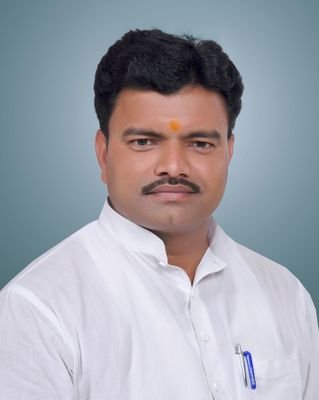 राष्ट्रीय सचिव (व्या.मं.) अपना दल (एस) पूर्व प्रदेश अध्यक्ष (व्या.मं.) पूर्व जिला अध्यक्ष विधानसभा अध्यक्ष फाफामऊ प्रयागराज।