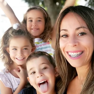 Mami de tres 🐥🐥🐥 haciendo -VLOGS- para YouTube y divirtiendonos a tope, síguenos y SUSCRÍBETE!!! ❤️❤️❤️❤ https://t.co/txuSDeoPm4