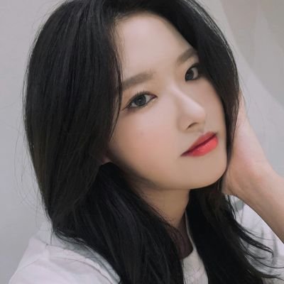 __n_e_l__'s profile picture. 💛Loona💚the boyz 🧡🍀TFBOYS 💛🍿TNT 🦋tf family