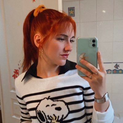 Camille_bwb's profile picture. Journaliste tout-terrain + YouTube gang. 🎥 Kam’Héra