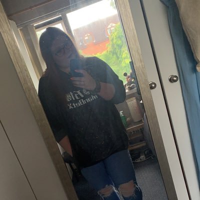 DanniCHarris's profile picture. Home and Away Wolves Season ticket holder. Proud resident of the south bank!! 🧡🖤🐺 #wwfc #kfordwolves         LOVE the F1...🏎🏎