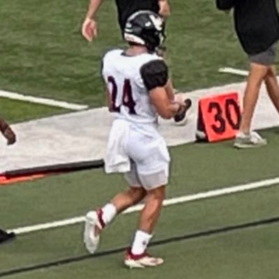 WC varsity football / 5’11 • 175lb • 40: 4.56 • 5-10-5: 4.18 • squat: 455 • bench: 305 • power clean: 245 • safety , class 2022 https://t.co/FtqYZ9NE22