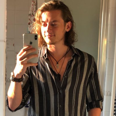 Jeune Streamer de 22 ans.
J'essaie de faire ma petite place et de rassembler du monde autour de ma passion ; Les jeux vidéos !