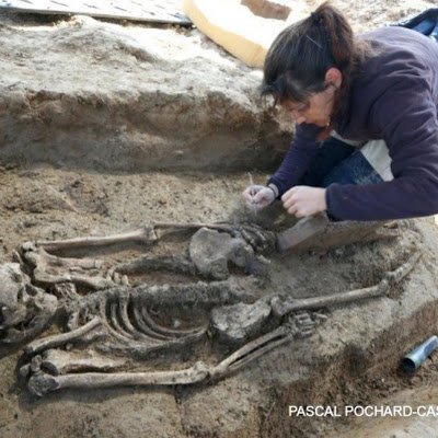 AlexiaLattard's profile picture. PhD - #Archaeothanatologist  @inrap 💀and Mediterranean/Alpine Trotter @CCJ_CNRS #cremation #frenchalps #alpinearchaeology @univamu  @cretansite