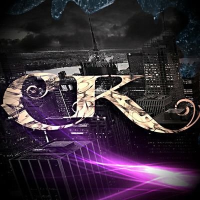 Jυѕτ α яαи∂οм gιяℓ ωяιτιиg нєя οωи υиινєяѕє. 23, ωяιτєя.