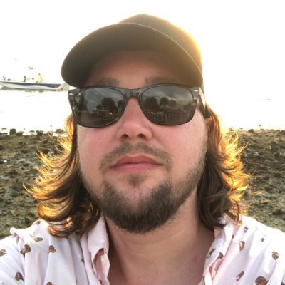 🤖 I make things pretty functional. 💬 Volunteer at https://t.co/WrAYXuMj2C
