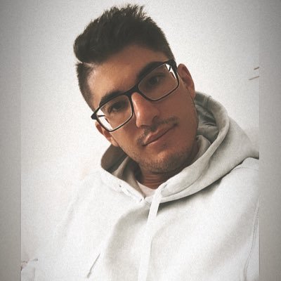 Cualquier cosa que acelere tu corazón vale la pena .💎 instagram: 1luismaleon