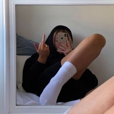 nieczuIosci's profile picture.