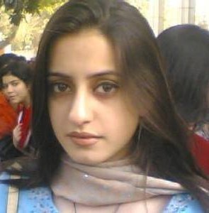 neha_com's profile picture. Anyone who says sunshine brings happiness has never danced in the rain.