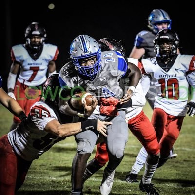 C/o 2022 | RB 5’11 192 |🦈 Current Gpa: 4.1📚| #ROUGHRIDER | 450 Squat | 240 Clean | 230Bench | (Phone #) 843-384-7578 | 40 4.68 |Email:Cameronxs0822@gmail.com