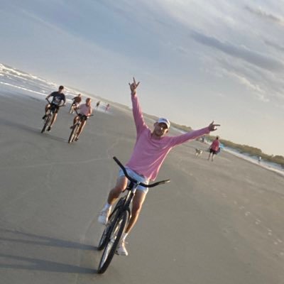 koby_robb15's profile picture. IU 22