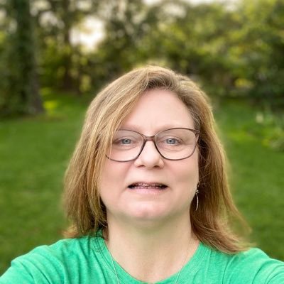 I am Cara Rydell, the librarian at Greentree Elementary a K-5 campus. I want to use Twitter to help promote reading with our staff, parents and students.