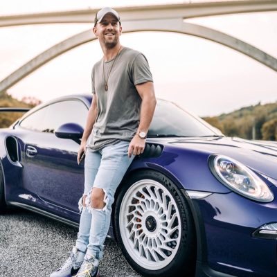 chandlerwelling's profile picture. CoFounder Podium 1 Racing. Father to 4. Entrepreneur. Car enthusiast.