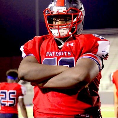 c/o '22 | 6'2 | 280 lbs | LT | 2x All District | Veterans Memorial High School