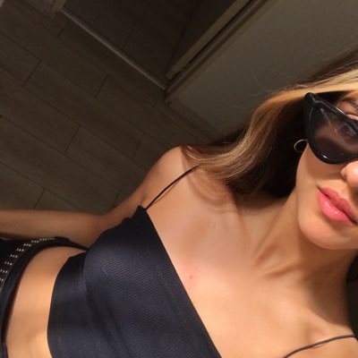 sol_capitani's profile picture. Economía café y poesía