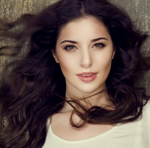 daria_zolot's profile picture. Marketing Rockstar @ Yandex. Cosmopolitan Muscovite & Theatre Producer.