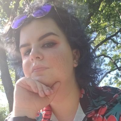 extremenerding's profile picture. Stay beautiful, keep it ugly.

She/They.