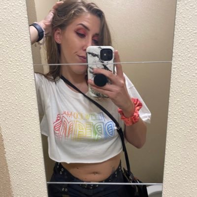 devyyydangerrr's profile picture. We're all mad here.⚡️♍️  she/her