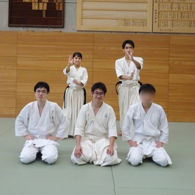 tdu_aiki's profile picture. 東京電機大学合気道部です。男子8人女子2人計10 人で活動してます！活動日は月土の週2回です。他武道・スポーツ経験者から文化部、帰宅部まで歓迎します！ 【HPも見てね！】 見学や体験入部をしたい方、質問等あればリプ・ＤＭまたは tdu_aiki@yahoo.co.jp までどうぞ(*'ω'*)