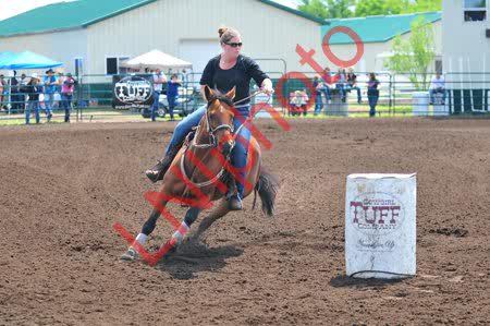 I'm a redneck girl that loves my horses loves to Rodeo loves getting dirty 4wheeling! I'm a say it how it is kinda person and if ya don't like it don't listen!