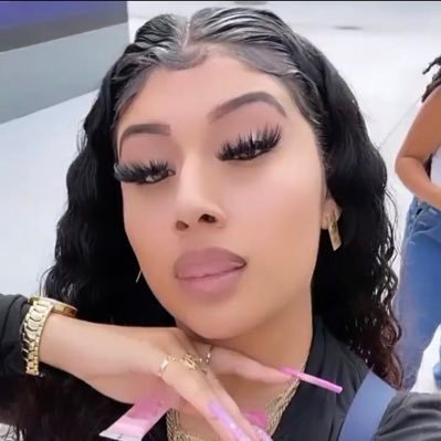 2Pretty 2Raw 2Real🥰🤙🏾 💔🧱🏚Thuggin Till I Drop 🥊 Not the Friendliest $badriellaaa2