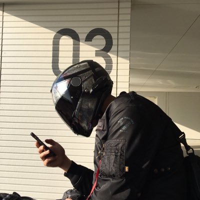 愛知県弥富市出身。兵庫西宮在住。XSR900→1290SDR(事故フレームポッキリ全損)→2022.04.25〜SPEED TRIPLE1200 RS。