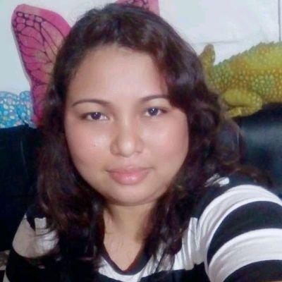 Malou083264511's profile picture. Simple