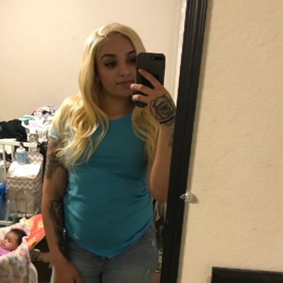 18+ 💦💦 Content Creator 😈 sexy stoner chick 🧚🏼♀️ 10$ dm responses .. big brat ❤️🩹 no MEETUPS!!! deleted at 14k 😫!!!! 50$ Ft Videos