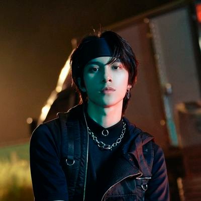 ļ¹ šš ļ¹ā 1999's ā± #é»å äŗØ. Macau prince who raised with Talents. #WayVās Cucumber also Louis and Hutongās daddy . it's ššØš§š ššš§ššš«š².
