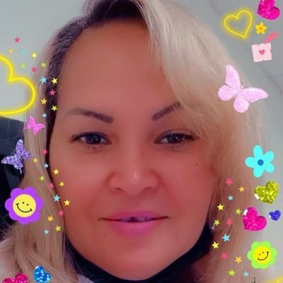 Dominicana, amistosa, Alegre, sincera, humilde, y con mucha fe en Dios!!!