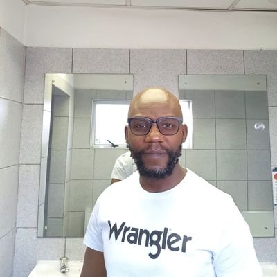 MsomiAaron's profile picture. 