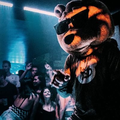 We connect you with entertainers for your private parties/after-parties/celebrations|
Edmonton•Calgary 📍
403-390-2277|