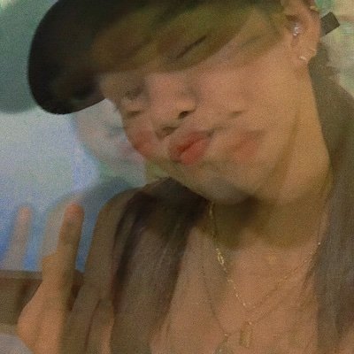 aqlang2hehe_'s profile picture. can’t open the old alter account :(