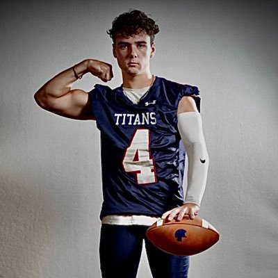 shaler’22 | shaler area football | 5”11, 180 lbs | middle linebacker/ tight end