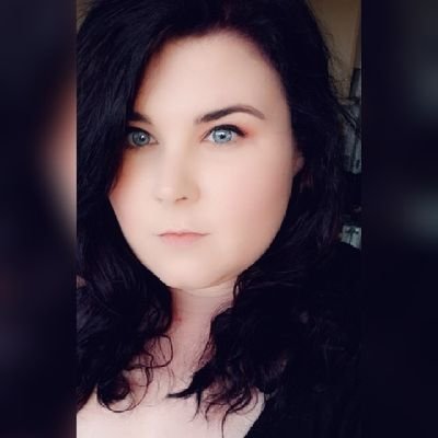 Lots or Coffee, Sarcasm & Rock Music with a bit of...Weight Loss, Wedding Planning, Parenting and Life thrown into the mix
Plus Size Spa Therapist 🍑