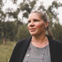 Dr. Kay R (@yogarunwork) 's Twitter Profile