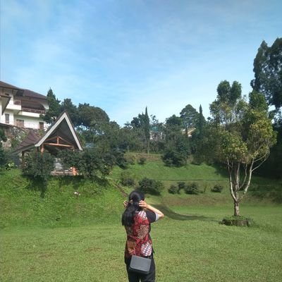 rn_rml's profile picture. Astrophile, Chionophile.