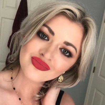 off gaming, golfing, or doing my makeup • sports social media + digital marketing • beauty youtuber • top 500 rogue company