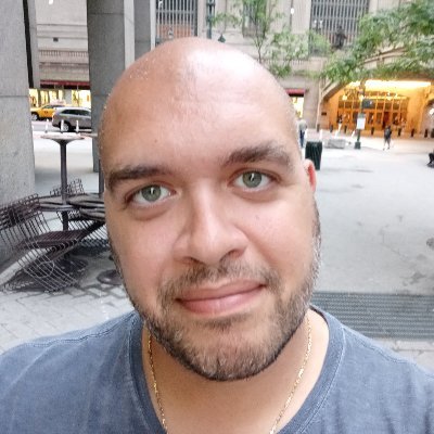 MantisComics's profile picture. 